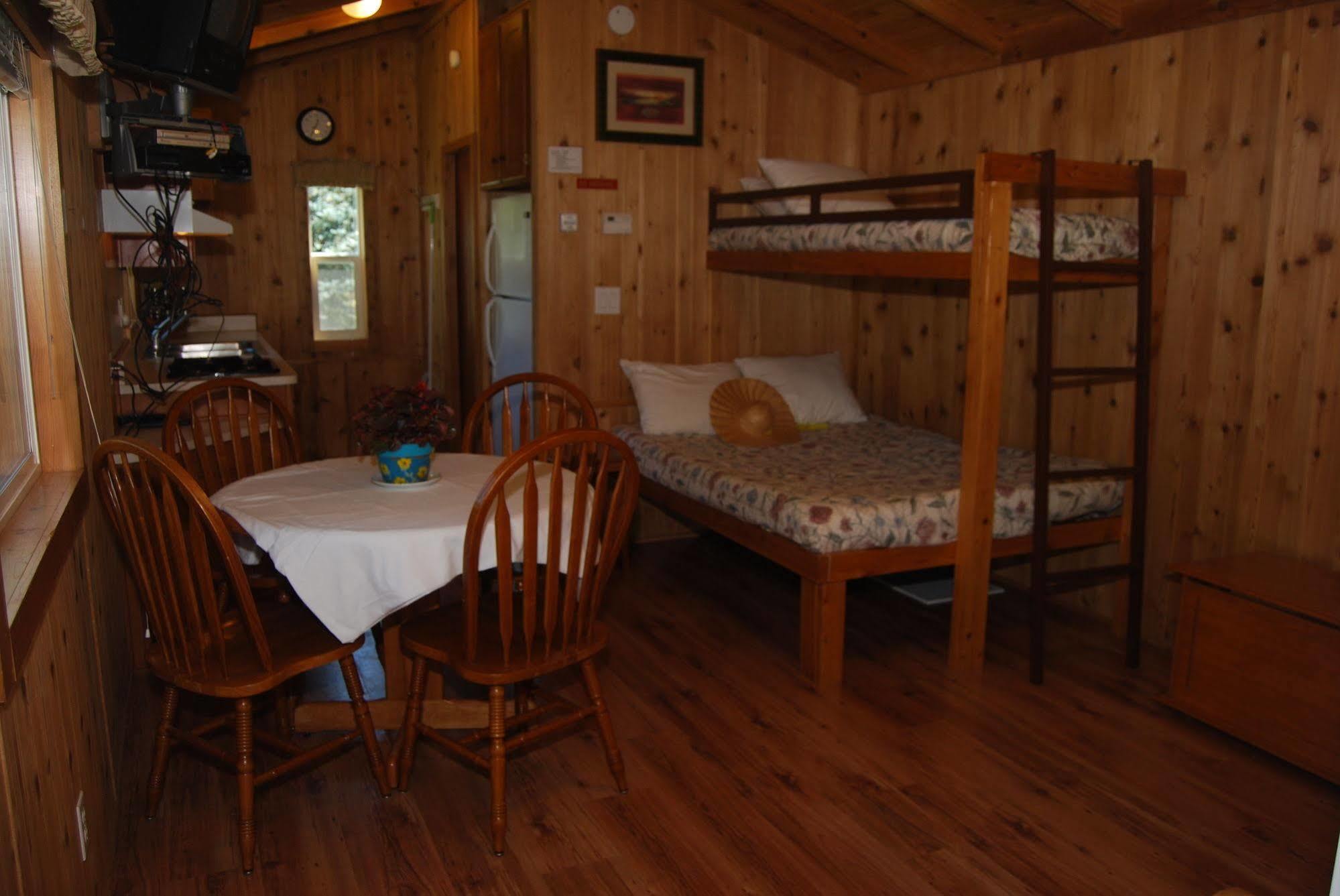 Thunderbird Rv & Camping Resort Monroe Extérieur photo